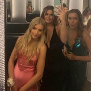 Meet your Posher, Ella